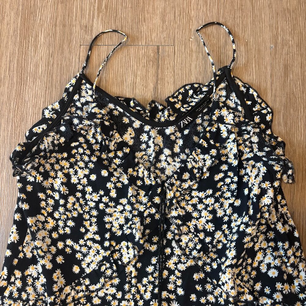 ZARA Daisy Print Ruffle Mini Dress - Size M - Picture 3 of 6